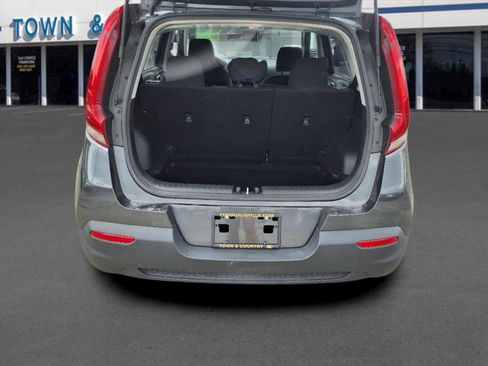 Used 2022 Kia Soul LX w/ Technology Package image 9