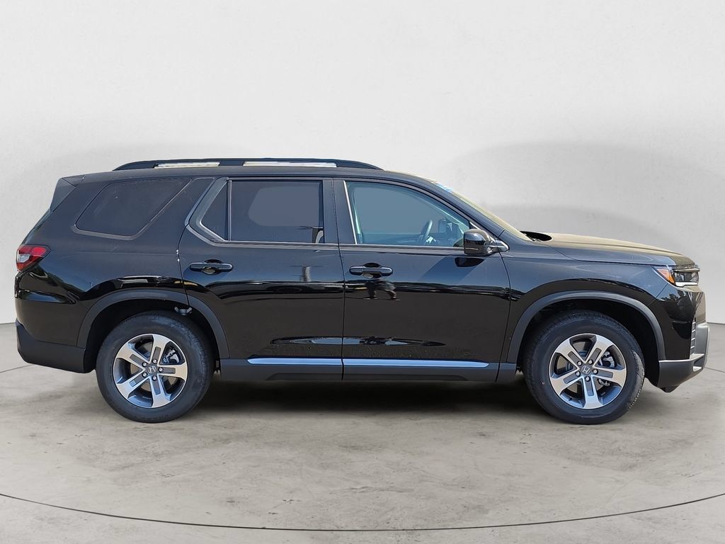 Certified 2026 Honda Pilot EX-L image 4