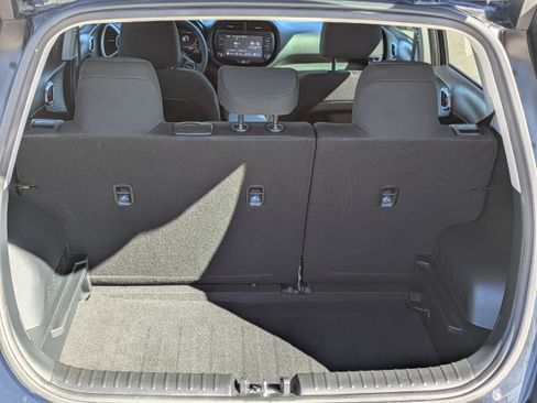 Certified 2023 Kia Soul LX image 17