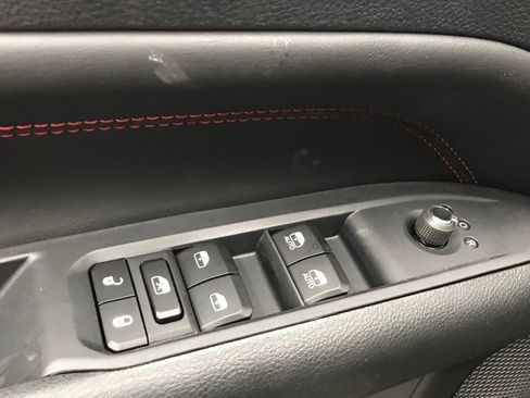 New 2026 Jeep Compass Trailhawk w/ Sun, Sound & Navigation Group image 10