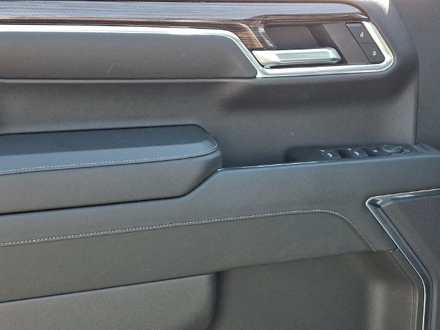 Used 2023 Chevrolet Silverado 1500 LT AWD/4WD image 23