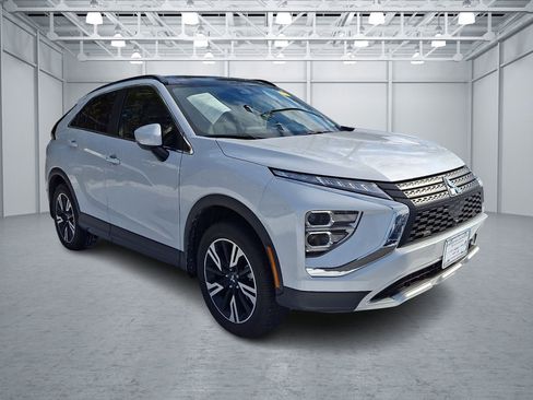 Used 2024 Mitsubishi Eclipse Cross SE image 3