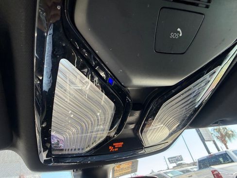 Used 2023 BMW 530i w/ M Sport Package image 34