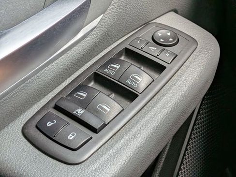 Used 2021 RAM 1500 Big Horn image 27