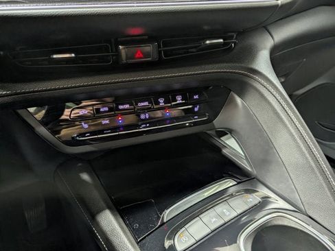 Used 2023 Buick Envision Preferred FWD image 20