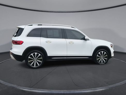 Used 2022 Mercedes-Benz GLB 250 image 9