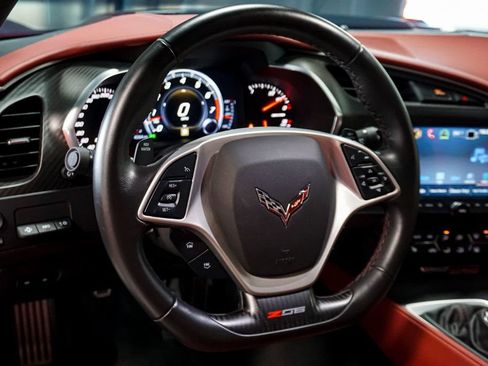 Used 2019 Chevrolet Corvette Z06 RWD image 78
