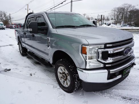 Used 2020 Ford F250 XLT image 3