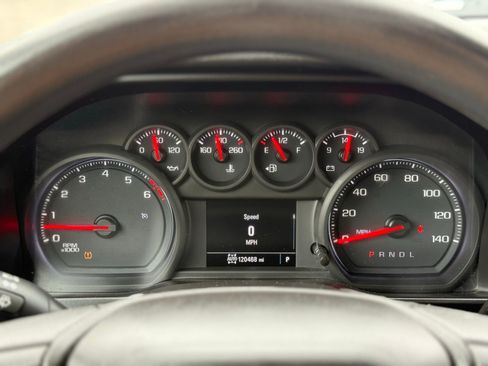 Used 2020 GMC Sierra 1500 4x4 Crew Cab w/ Sierra Value Package image 24