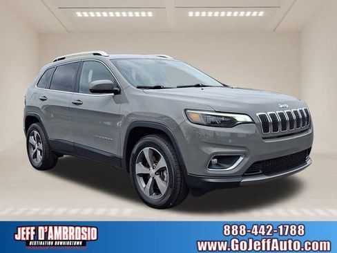 Certified 2019 Jeep Cherokee Limited w/ Trailer Tow Group AWD/4WD image 1