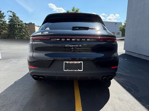 Certified 2025 Porsche Cayenne S AWD/4WD image 14