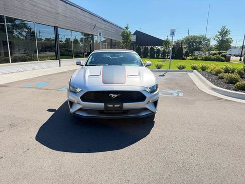 Used 2018 Ford Mustang Premium RWD image 2