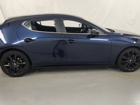 Used 2025 MAZDA MAZDA3 s Sport FWD image 2