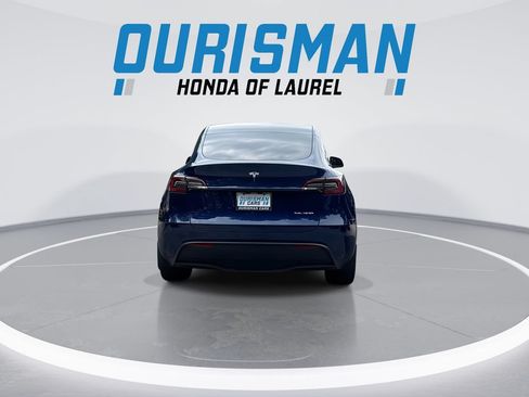 Used 2024 Tesla Model Y Long Range AWD/4WD image 7