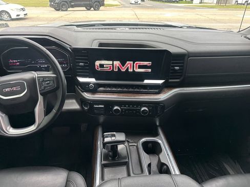 Used 2024 GMC Sierra 1500 Elevation w/ Elevation Premium Package AWD/4WD image 10