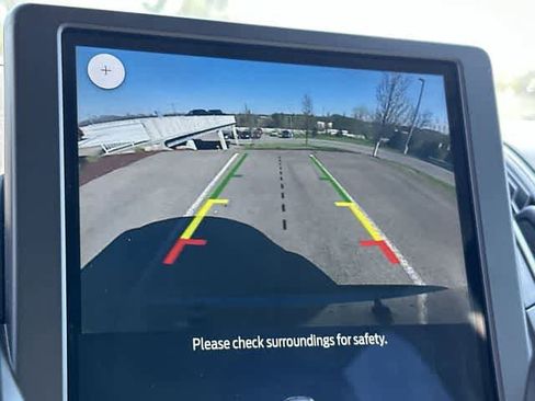 Used 2022 Ford Edge SEL w/ Sport Appearance Package image 13