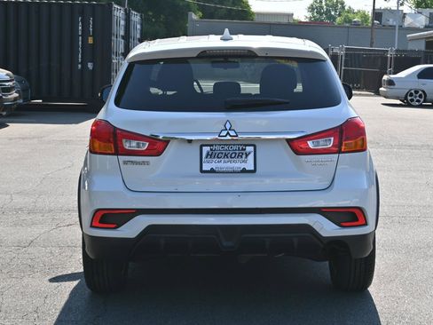 Used 2018 Mitsubishi Outlander Sport ES FWD image 6
