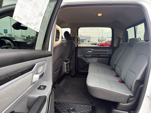 Used 2020 RAM 1500 Big Horn AWD/4WD image 32