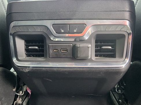 Used 2021 GMC Sierra 2500 SLT w/ SLT Preferred Package image 36