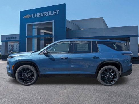 New 2026 Chevrolet Traverse RS w/ LPO, Floor Liner Package image 6