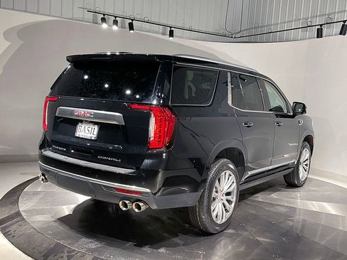 Used 2021 GMC Yukon Denali w/ Denali Premium Package image 11