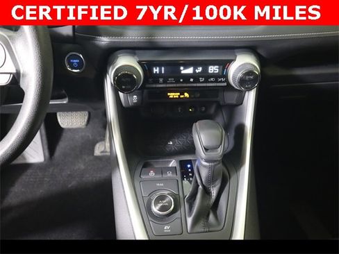 Used 2020 Toyota RAV4 XLE image 25