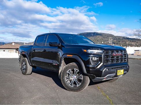 Used 2024 GMC Canyon AT4 AWD/4WD image 1