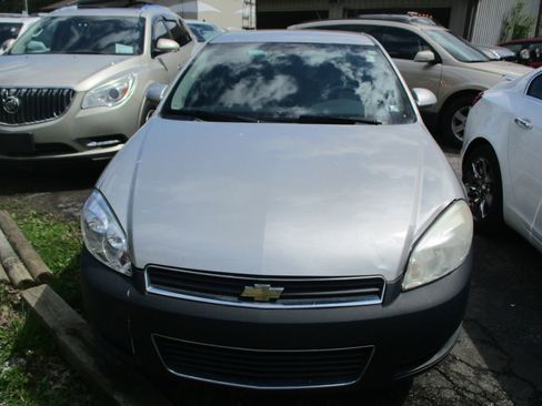 Used 2007 Chevrolet Impala LT FWD image 2