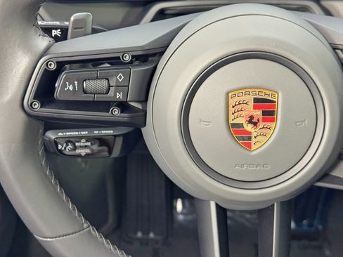 Used 2024 Porsche 911 Carrera S w/ Sport Package image 21