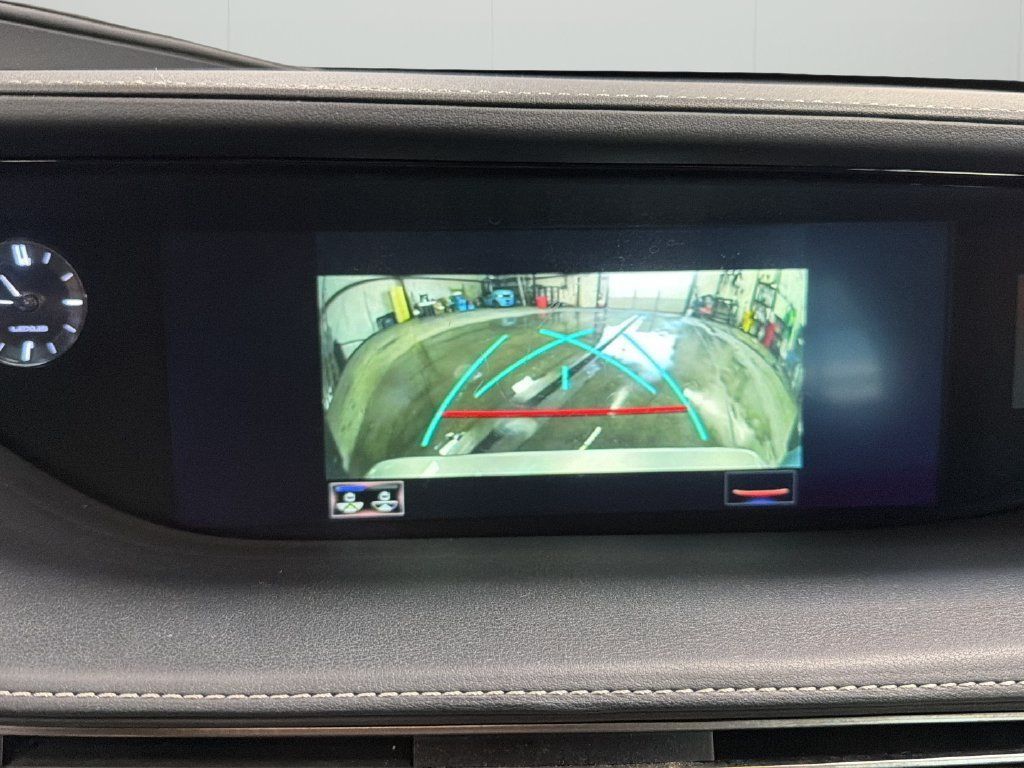 Used 2019 Lexus LS 500 AWD w/ Interior Upgrade Package image 23