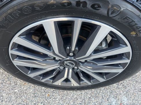 Used 2023 Nissan Kicks SV image 43