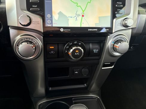 Used 2022 Toyota 4Runner SR5 Premium w/ Moonroof Package RWD image 27