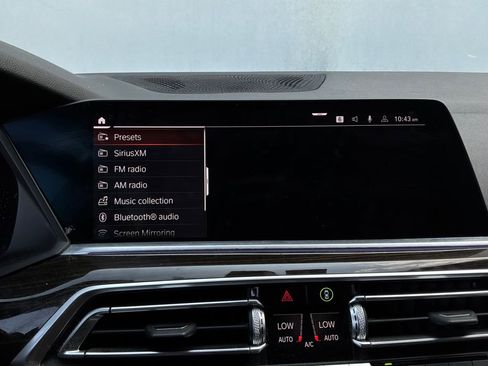 Used 2019 BMW X5 xDrive40i w/ Premium Package image 40