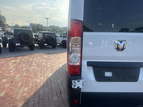 Used 2025 RAM ProMaster 2500 w/ U-Haul Equipment Group FWD image 10