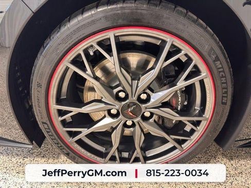 Used 2026 Chevrolet Corvette Stingray Premium Cpe w/ Z51 Performance Package RWD image 23