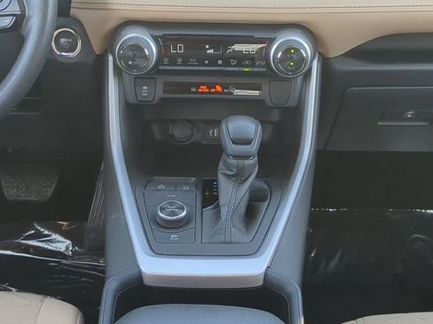 Certified 2024 Toyota RAV4 XLE image 19