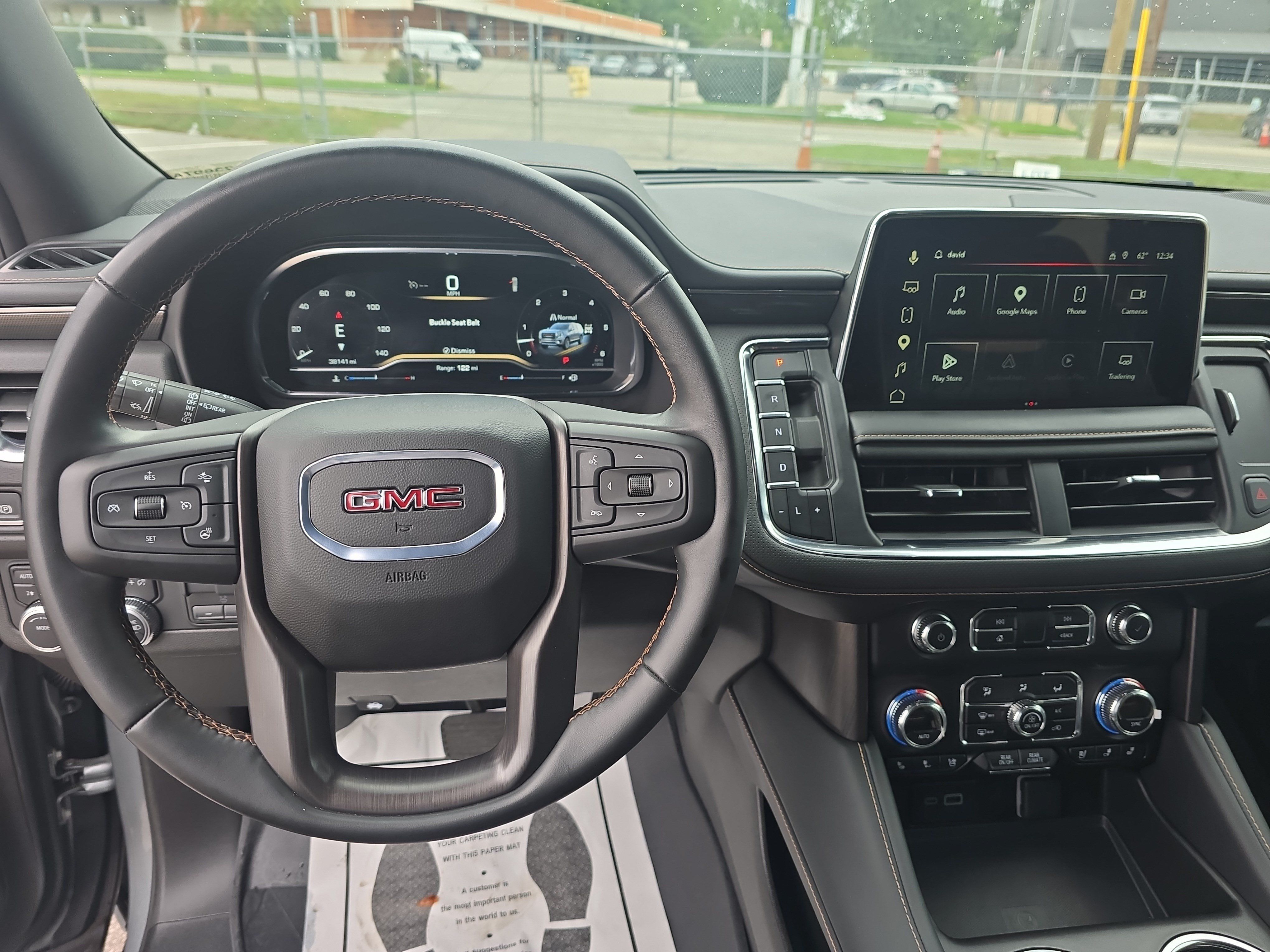 Used 2024 GMC Yukon XL AT4 w/ Technology Package AWD/4WD image 16