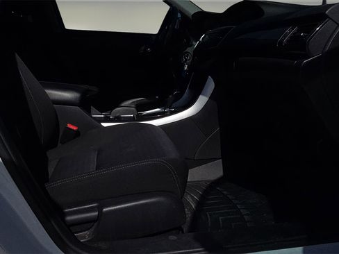 Used 2015 Honda Accord Sport image 15