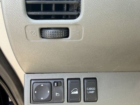 Used 2014 Nissan Frontier SV w/ SV Value Truck Package AWD/4WD image 17