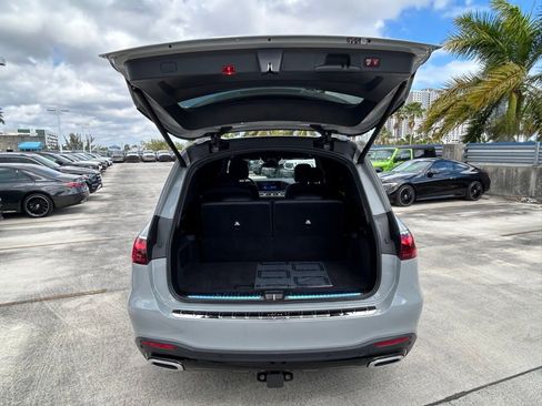 Used 2024 Mercedes-Benz GLS 450 4MATIC w/ AMG Line Exterior image 23