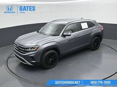 Used 2022 Volkswagen Atlas Cross Sport SE w/ Black Wheel Package AWD/4WD image 48