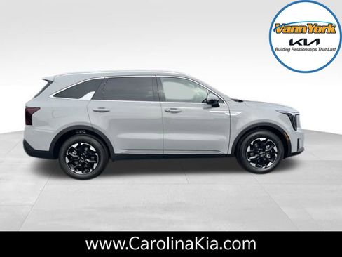 New 2026 Kia Sorento S image 33