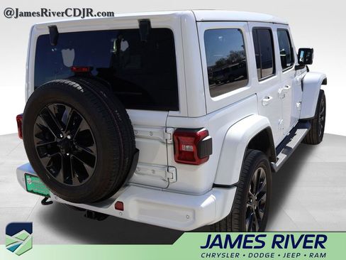 Used 2023 Jeep Wrangler Altitude image 5