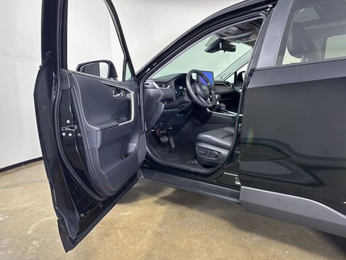 Used 2024 Toyota RAV4 Limited w/ Advanced Technology Package image 2