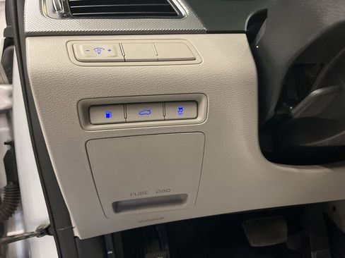 Used 2016 Hyundai Sonata SE w/ Cargo Package image 11