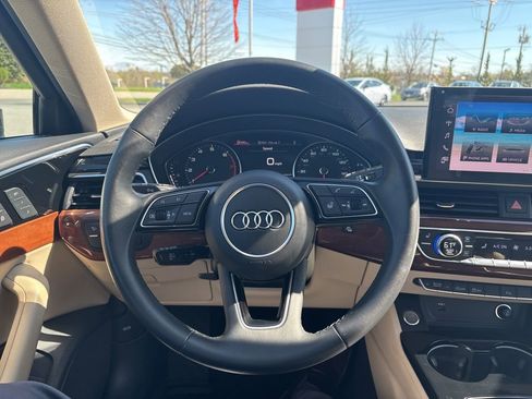 Used 2023 Audi A4 2.0T Premium image 10