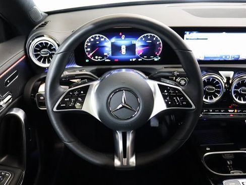 Certified 2025 Mercedes-Benz CLA 250 4MATIC image 4