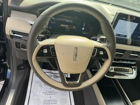 Used 2024 Lincoln Corsair AWD w/ Equipment Group 101A image 13