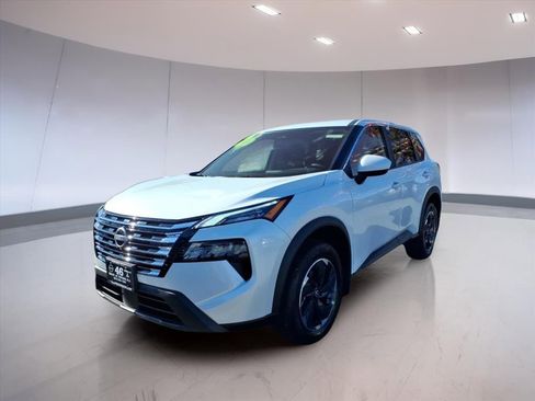 Used 2026 Nissan Rogue SV w/ Cold Weather Package image 2