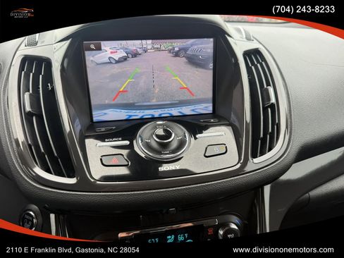 Used 2015 Ford Escape Titanium FWD image 10